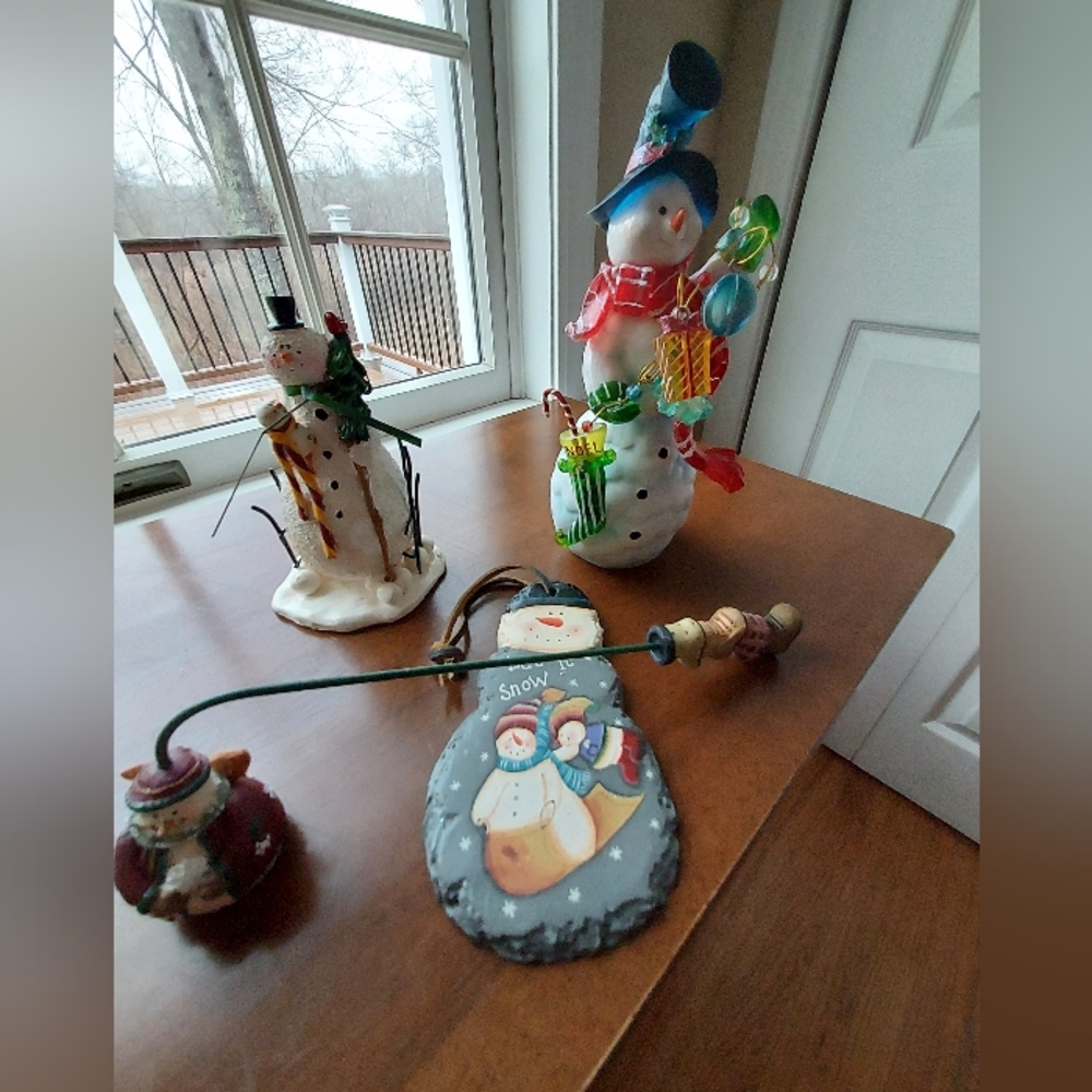 Lot of Snowman/holiday Decor